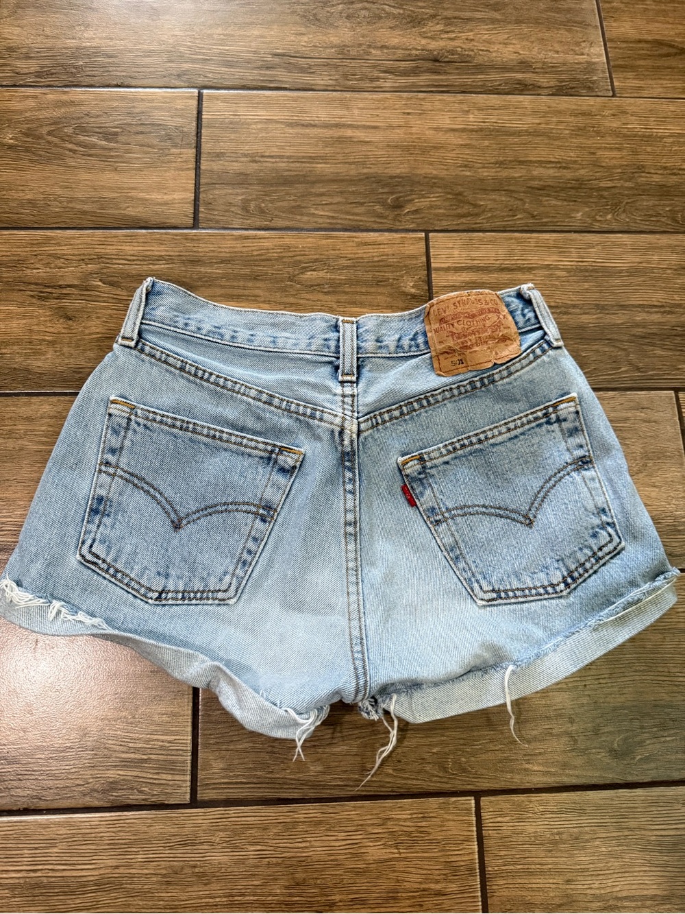 Levis 501 Women’s shorts 90s levi's vintage collectible size 28